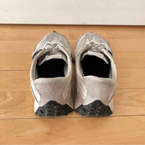 New Balance 327 Kid US13 - Picture 3 of 9